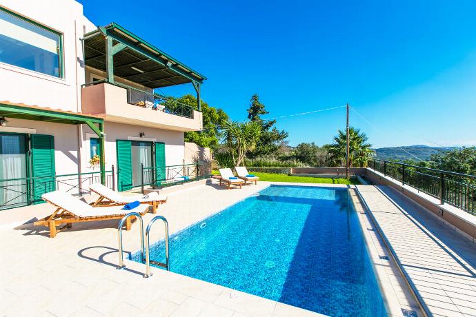 Aloni Villa