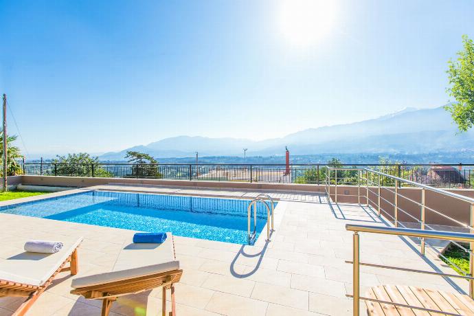 Aloni Villa