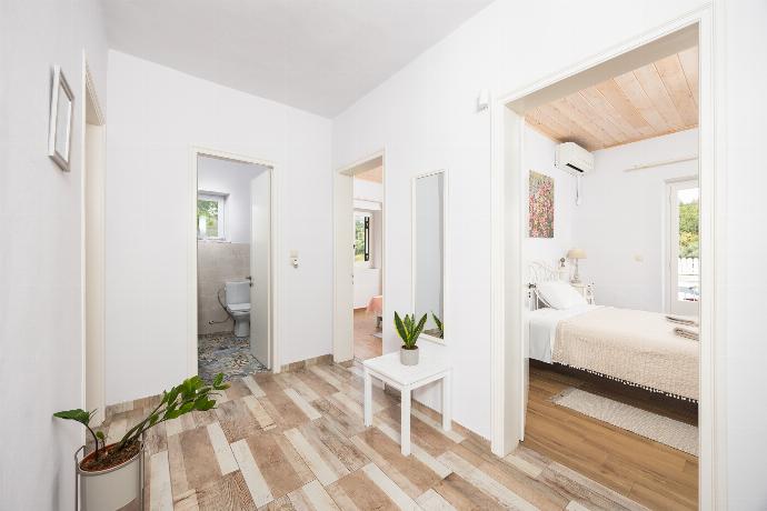 Hallway . - Villa Socrates . (Photo Gallery) }}