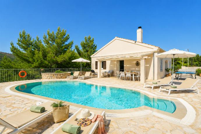  . - Villa Socrates . (Photo Gallery) }}