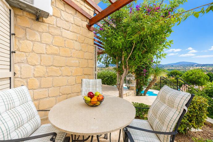 Terrace area . - Villa Lone . (Photo Gallery) }}