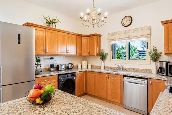 Equipped kitchen . - Villa Lone . (Photo Gallery) }}