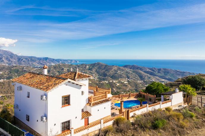 Beautiful villa with private pool and terrace with panoramic sea views . - Villa Baena . (Photo Gallery) }}