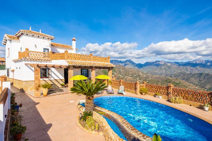 Beautiful villa with private pool and terrace with panoramic sea views . - Villa Baena . (Photo Gallery) }}
