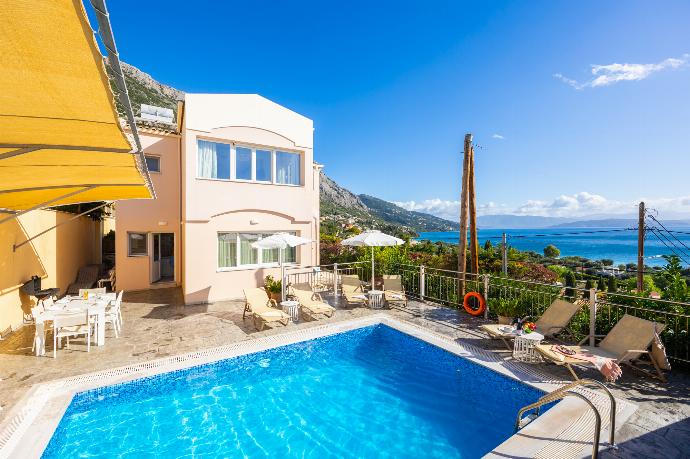  . - Villa Cleo Beach . (Photo Gallery) }}