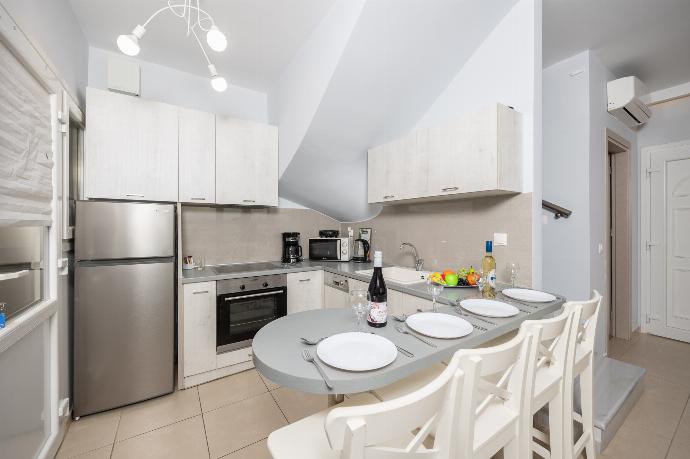  . - Villa Cleo Beach . (Photo Gallery) }}