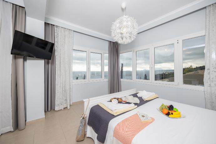  . - Villa Cleo Beach . (Photo Gallery) }}