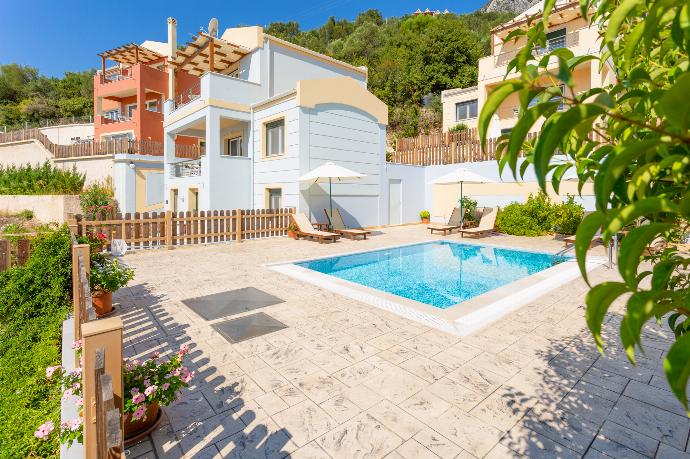  . - Villa Alya View . (Photo Gallery) }}