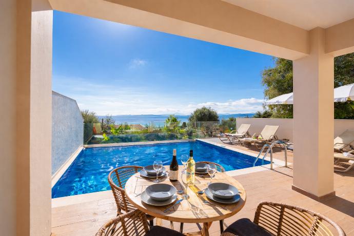  . - Villa Leo . (Photo Gallery) }}