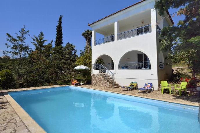  . - Villa Cleo . (Photo Gallery) }}