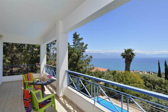  . - Villa Cleo . (Photo Gallery) }}