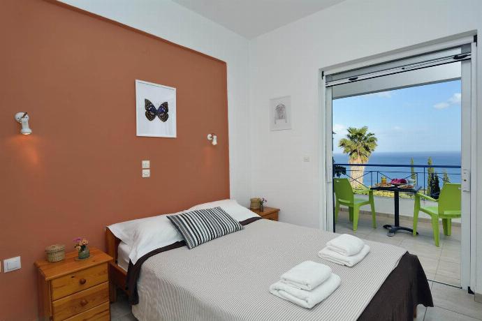  . - Villa Cleo . (Photo Gallery) }}