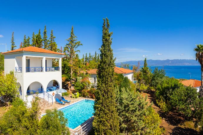 Beautiful villa with private pool and terrace with sea views . - Villa Cleo . (Photo Gallery) }}