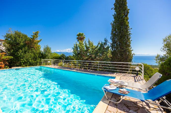 Private pool and terrace with sea views . - Villa Cleo . (Photo Gallery) }}