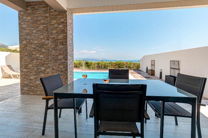  . - Villa Aglaia . (Photo Gallery) }}