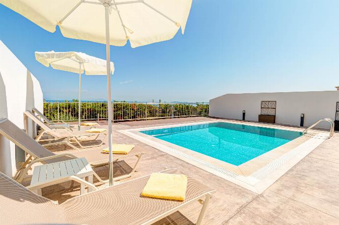  . - Villa Aglaia . (Photo Gallery) }}