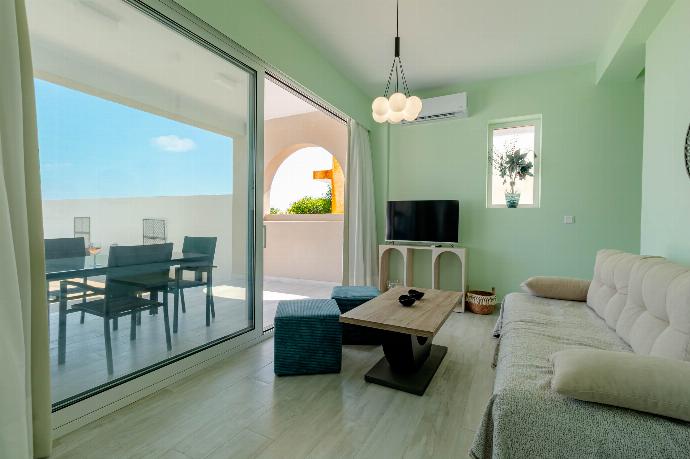  . - Villa Aglaia . (Photo Gallery) }}