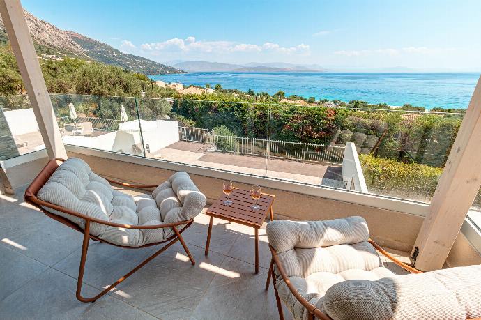  . - Villa Aglaia . (Photo Gallery) }}