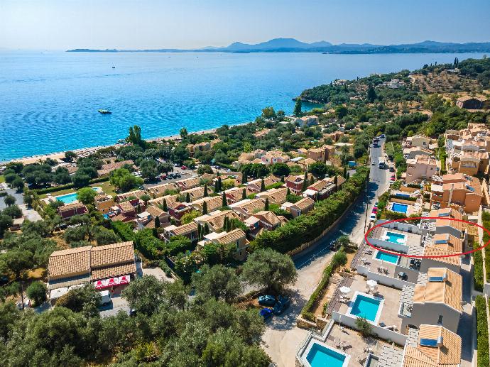  . - Villa Aglaia . (Photo Gallery) }}