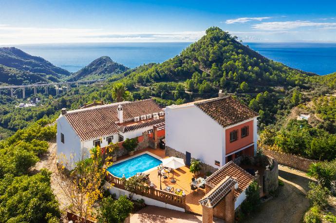 Beautiful villa with private pool and terrace . - Villa Alvarez . (Photo Gallery) }}