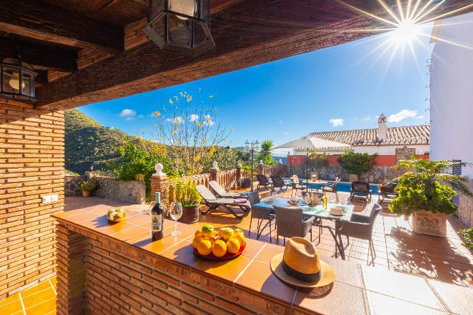 Private pool and terrace . - Villa Alvarez . (Photo Gallery) }}