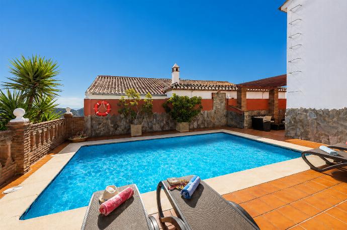 Villa Alvarez