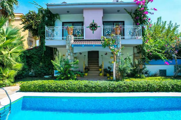 . - Villa Garden Island . (Photo Gallery) }}