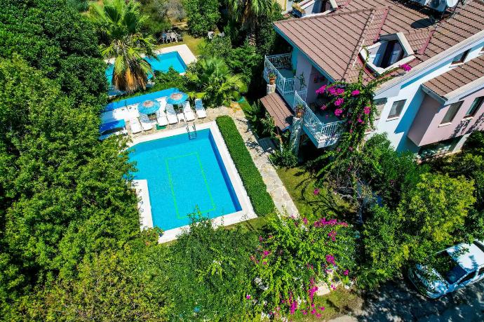  . - Villa Garden Island . (Photo Gallery) }}