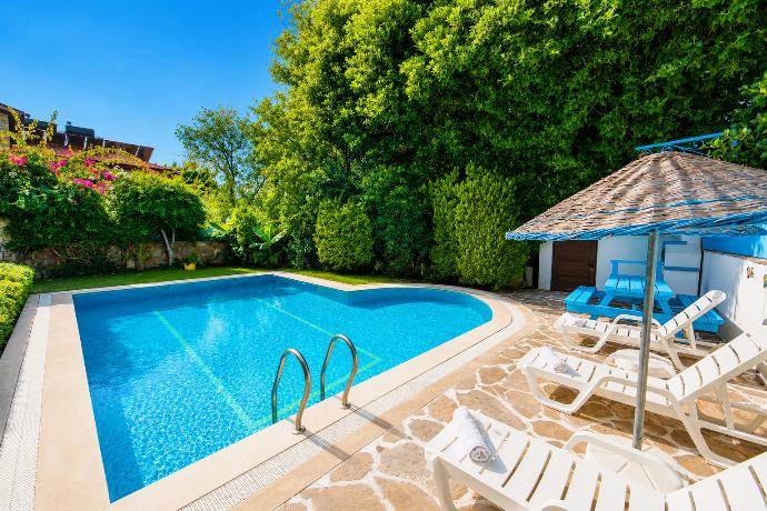 . - Villa Garden Island . (Photo Gallery) }}