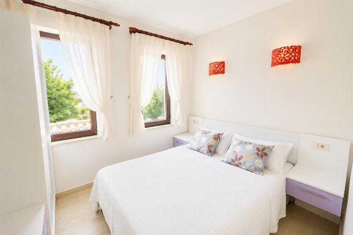  . - Villa Garden Island . (Photo Gallery) }}