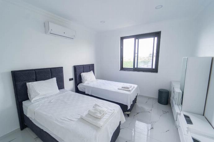  . - Villa Grand Yasar 5 . (Photo Gallery) }}