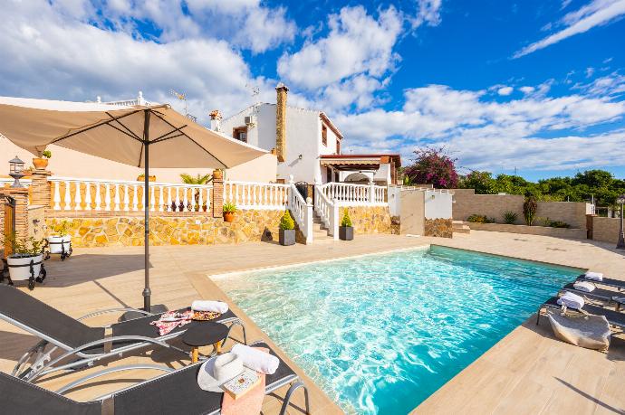 ,Beautiful villa with private pool and terrace . - Villa Los Naranjos . (Photo Gallery) }}