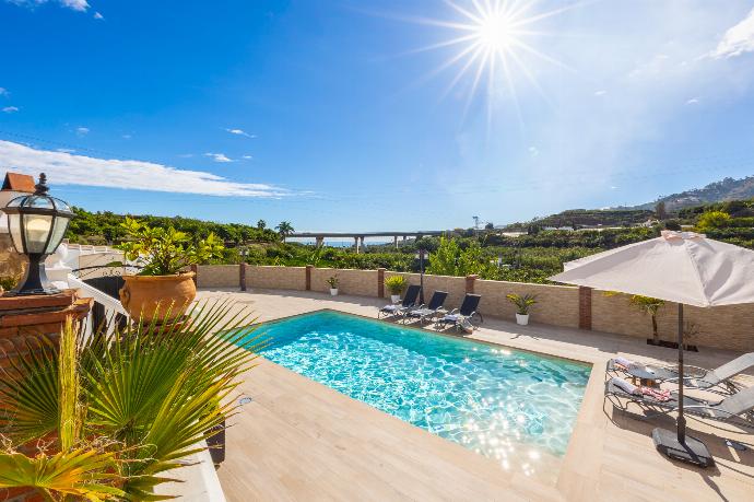 Private pool and terrace . - Villa Los Naranjos . (Photo Gallery) }}