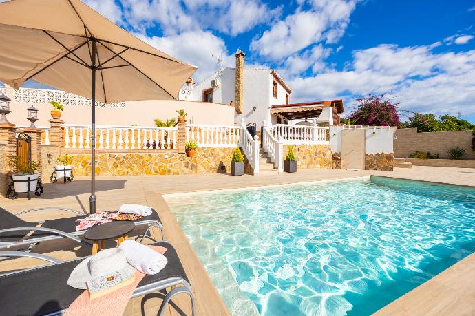 Beautiful villa with private pool and terrace . - Villa Los Naranjos . (Photo Gallery) }}