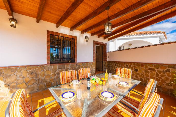 Sheltered terrace area . - Villa Los Naranjos . (Photo Gallery) }}