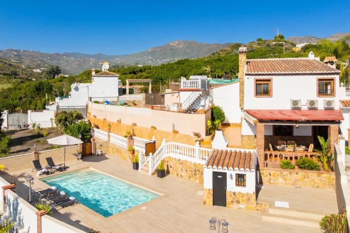  . - Villa Los Naranjos . (Galería de imágenes) }}