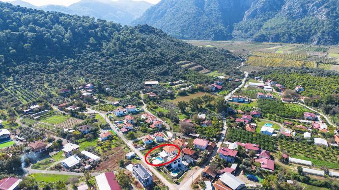  . - Villa Serafina . (Photo Gallery) }}