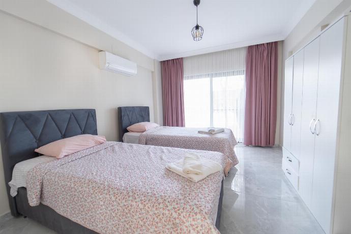  . - Villa Ana . (Photo Gallery) }}