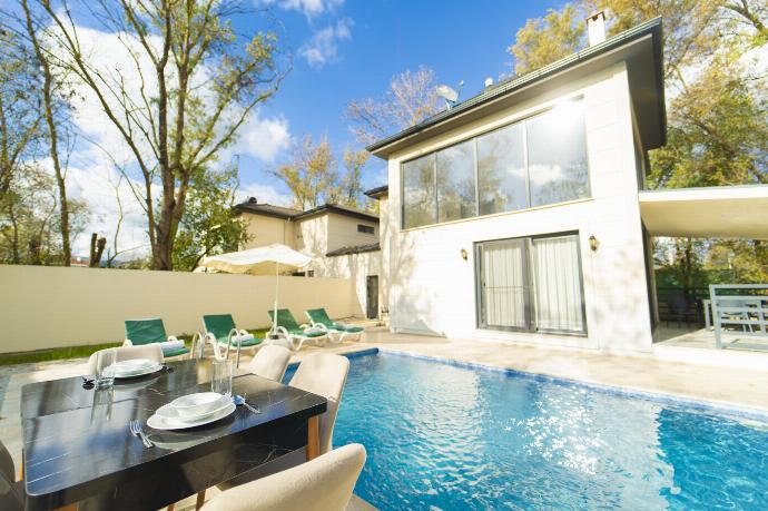  . - Villa Ana . (Photo Gallery) }}