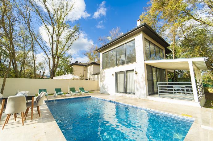  . - Villa Ana . (Photo Gallery) }}