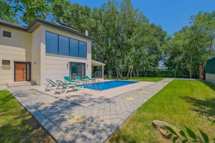  . - Villa Ana . (Photo Gallery) }}