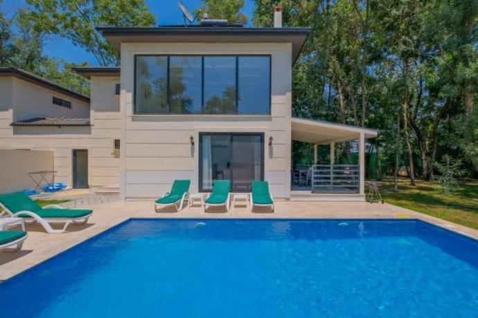  . - Villa Ana . (Photo Gallery) }}