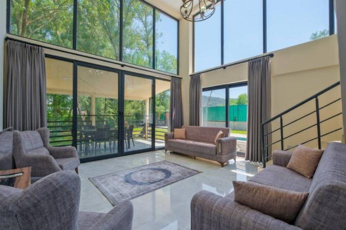  . - Villa Ana . (Photo Gallery) }}