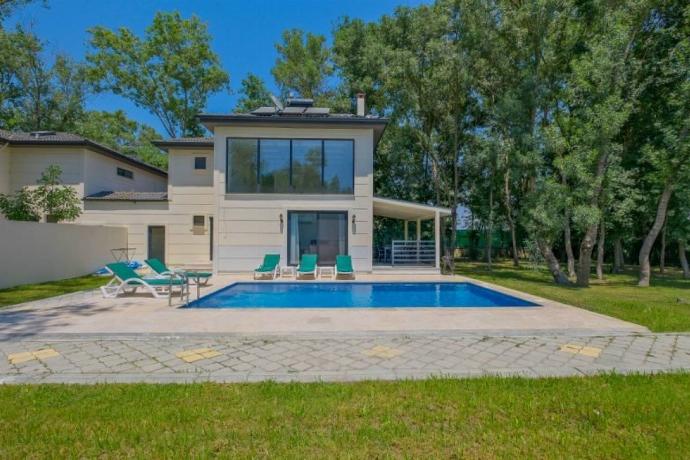  . - Villa Ana . (Photo Gallery) }}