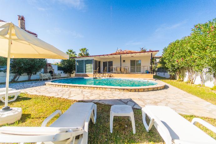  . - Villa Sena . (Photo Gallery) }}