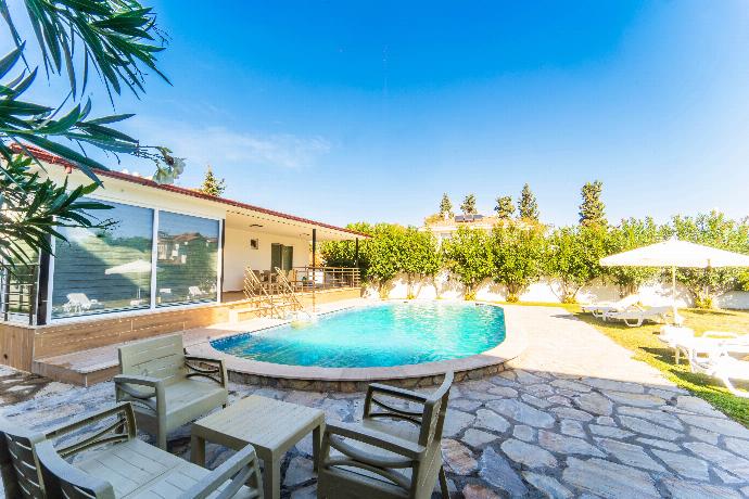  . - Villa Sena . (Photo Gallery) }}