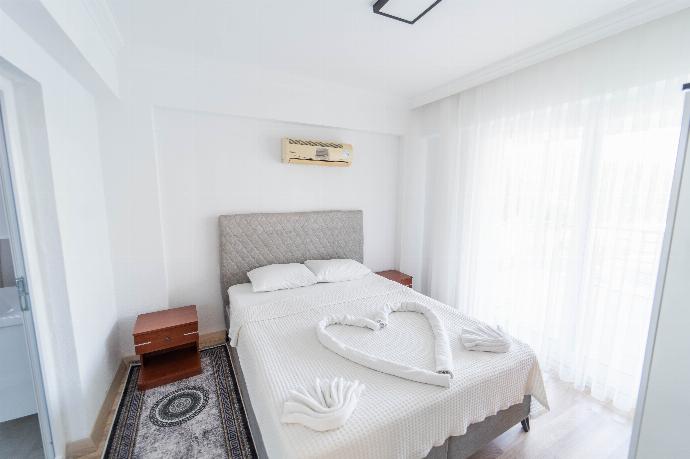  . - Villa Sena . (Photo Gallery) }}