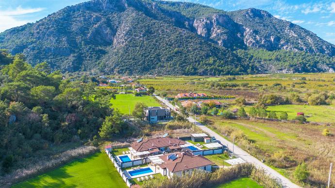  . - Villa Albatros . (Photo Gallery) }}