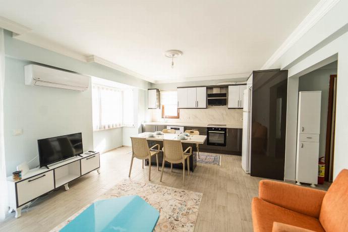  . - Villa Albatros . (Photo Gallery) }}