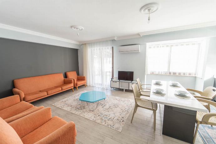  . - Villa Albatros . (Photo Gallery) }}